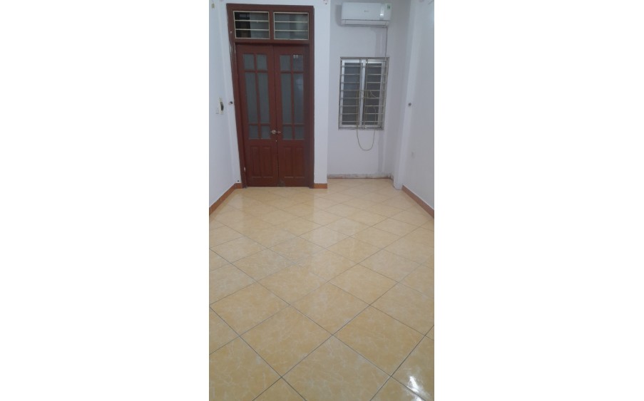 Cho thuê nhà trong ngõ Vĩnh Hưng, Hoàng Mai 28m2, 4 tầng, 2 ngủ, 2 WC, giá chỉ 8.5 Triệu
